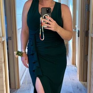 Laura Petit Elegant Green Evening Dress